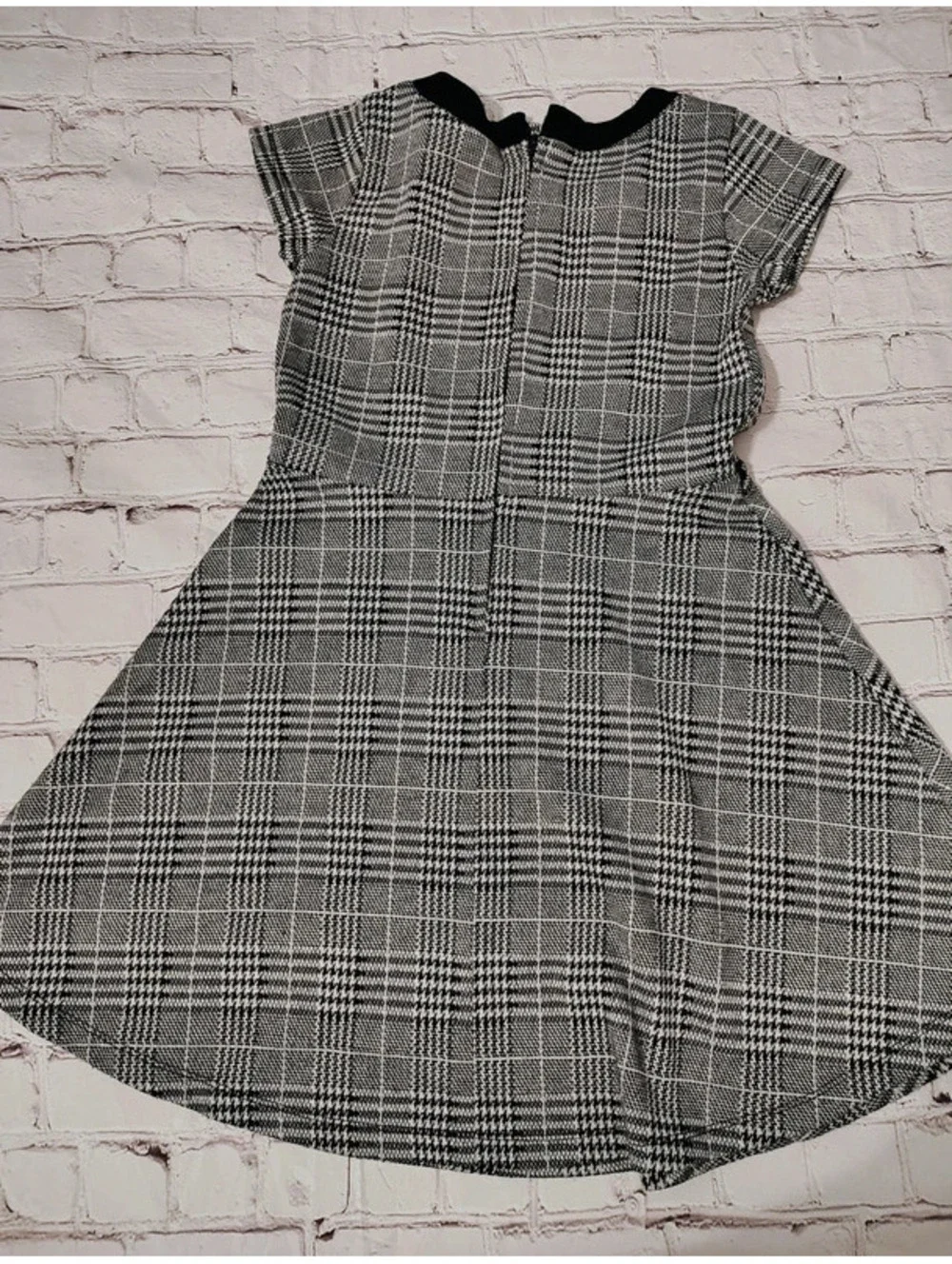 The Children's Place Girls Size 10 Black & White Plaid Skater Dress Short Sleeve